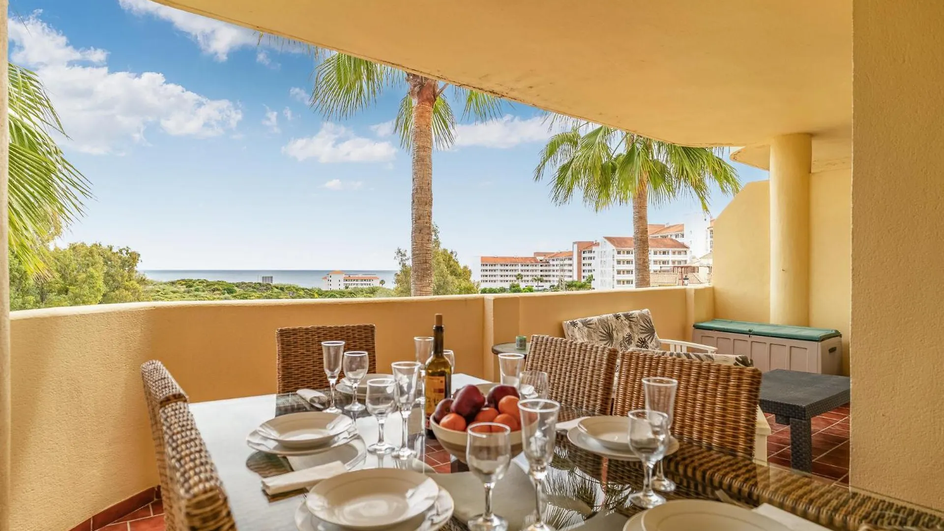 2 Bedroom Cozy Apartment In Manilva